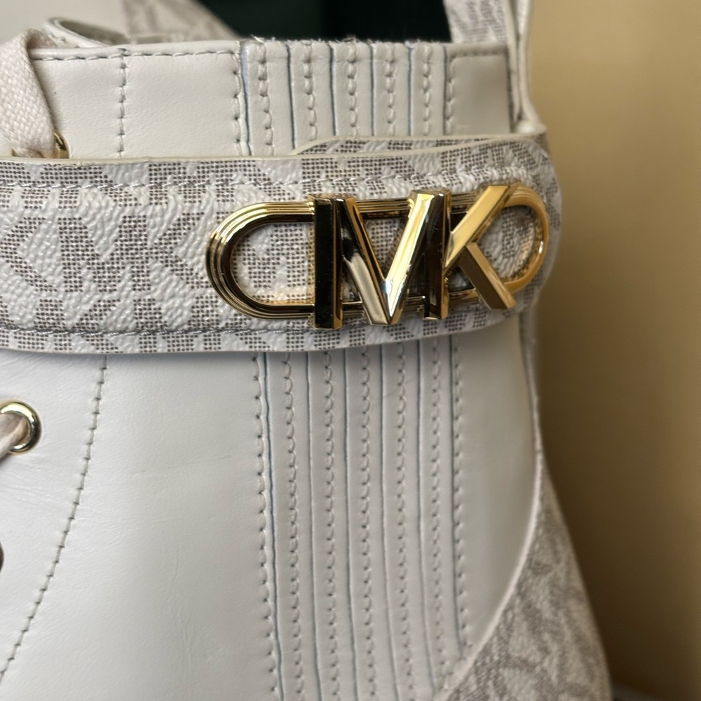 Michael Kors Women's White Combat Boots - Picture 10 of 12